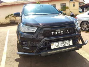 Toyota Hilux Revo Smart Cab Deisel 2.4 AWD 2022 Black