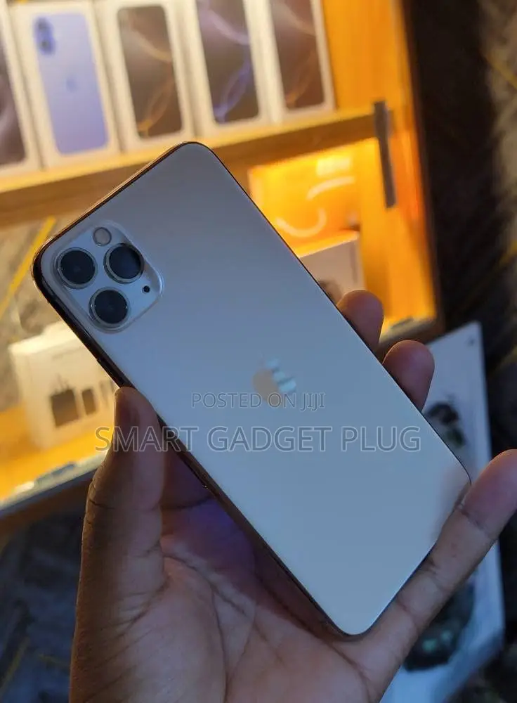 Apple iPhone 11 Pro Max 64 GB Gold