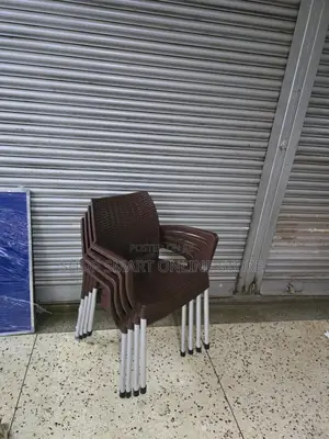 Deluxe Mat Design Plastic Chairs Plastic Chairs