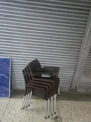 Deluxe Mat Design Plastic Chairs Plastic Chairs