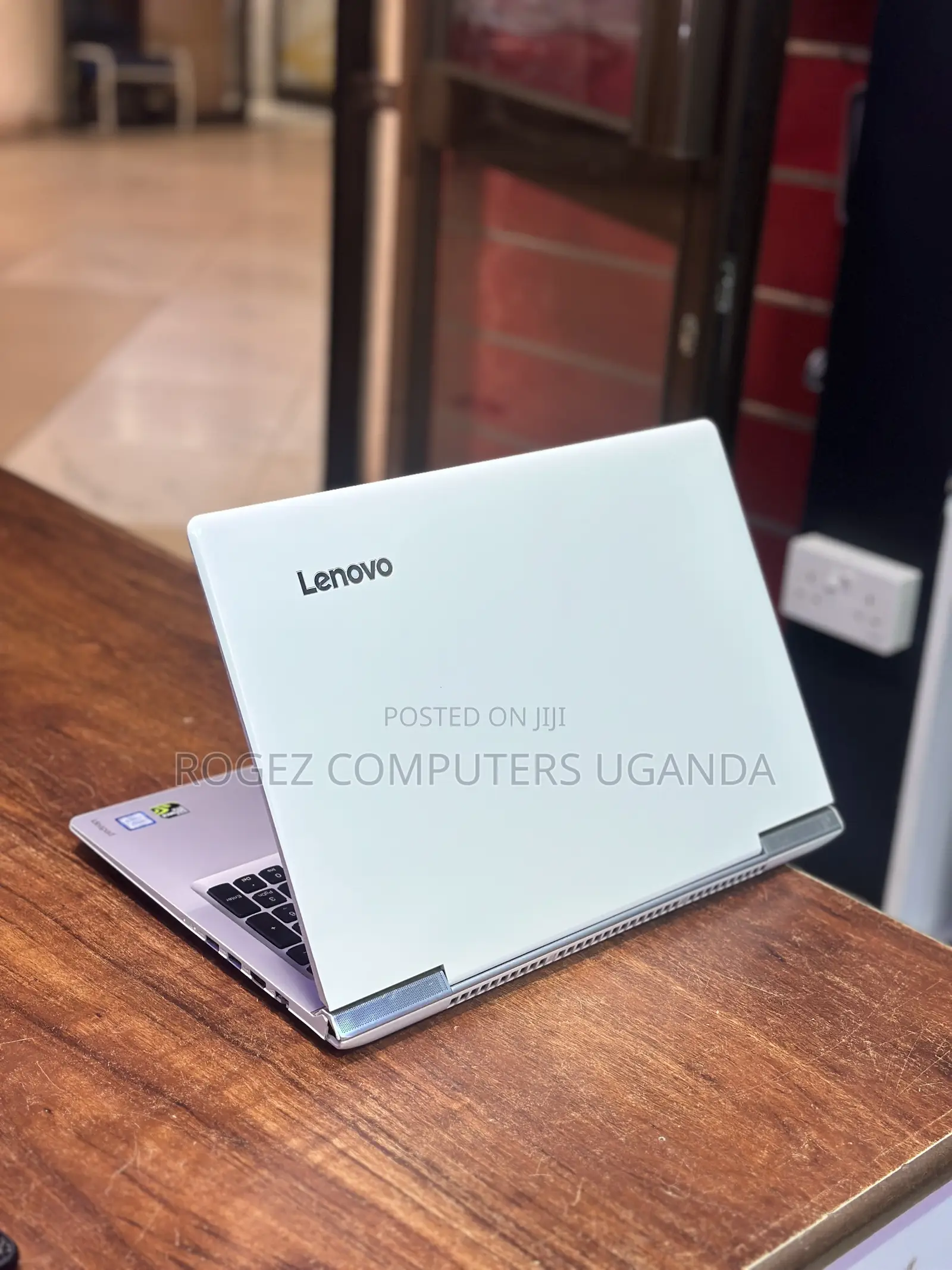 New Laptop Lenovo IdeaPad 120S 16GB Intel Core i7 SSD 256GB
