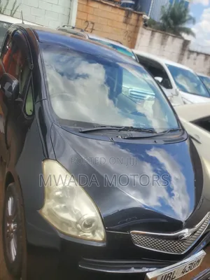 Toyota Ractis 2006 Black