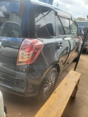 Toyota Ractis 2006 Black