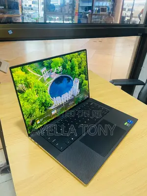 New Laptop Dell XPS 15 9510 16GB Intel Core i7 SSD 512GB
