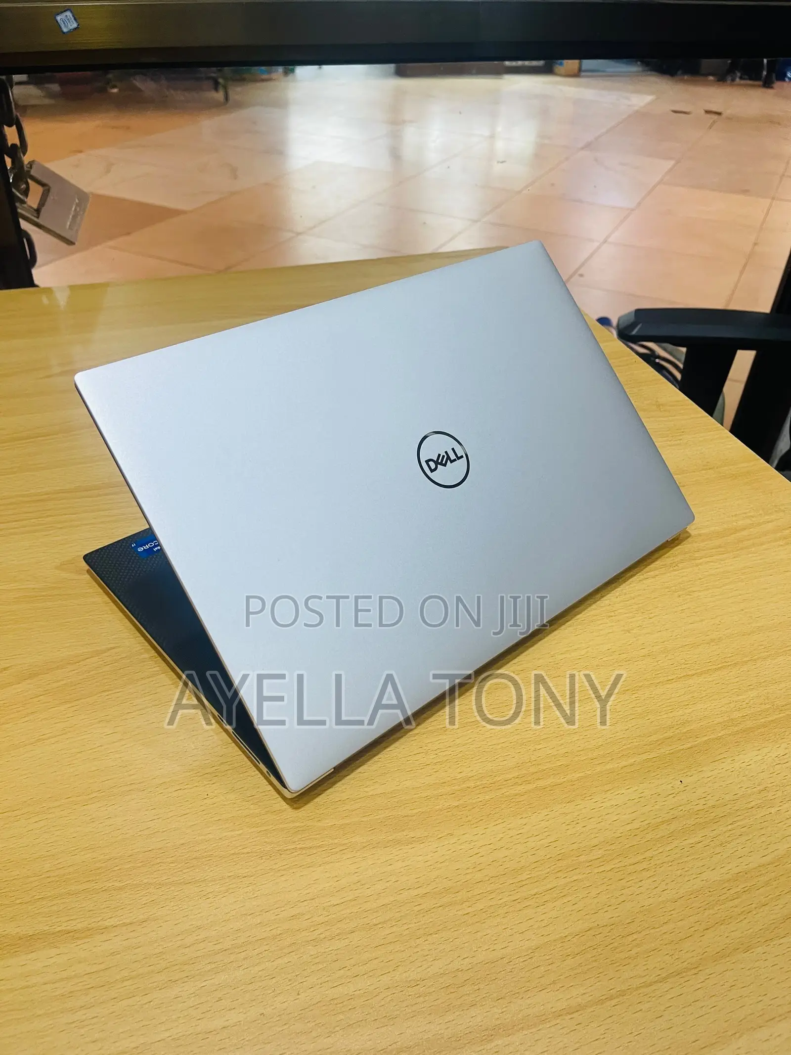 New Laptop Dell XPS 15 9510 16GB Intel Core i7 SSD 512GB