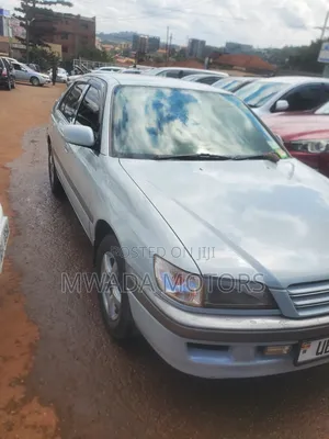 Toyota Corona 1996 White