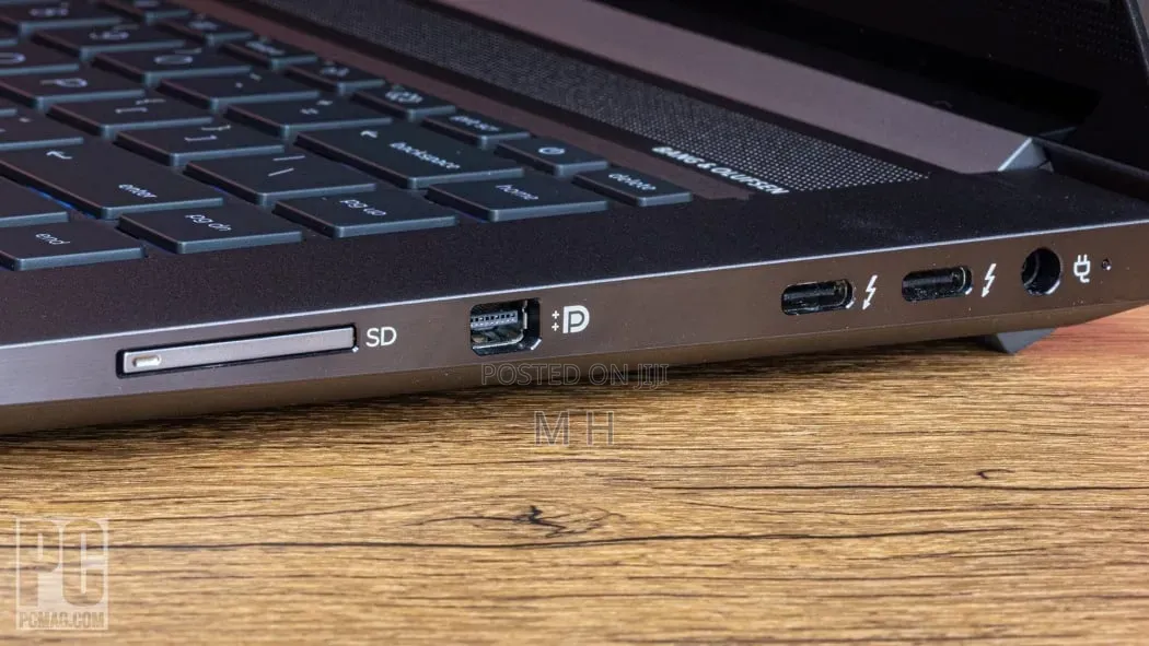 Laptop HP ZBook Studio G5 32GB Intel Core i9 SSD 512GB