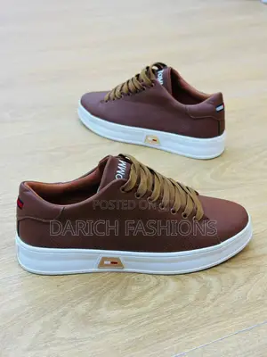 Unisex Original Tommy Sneakers