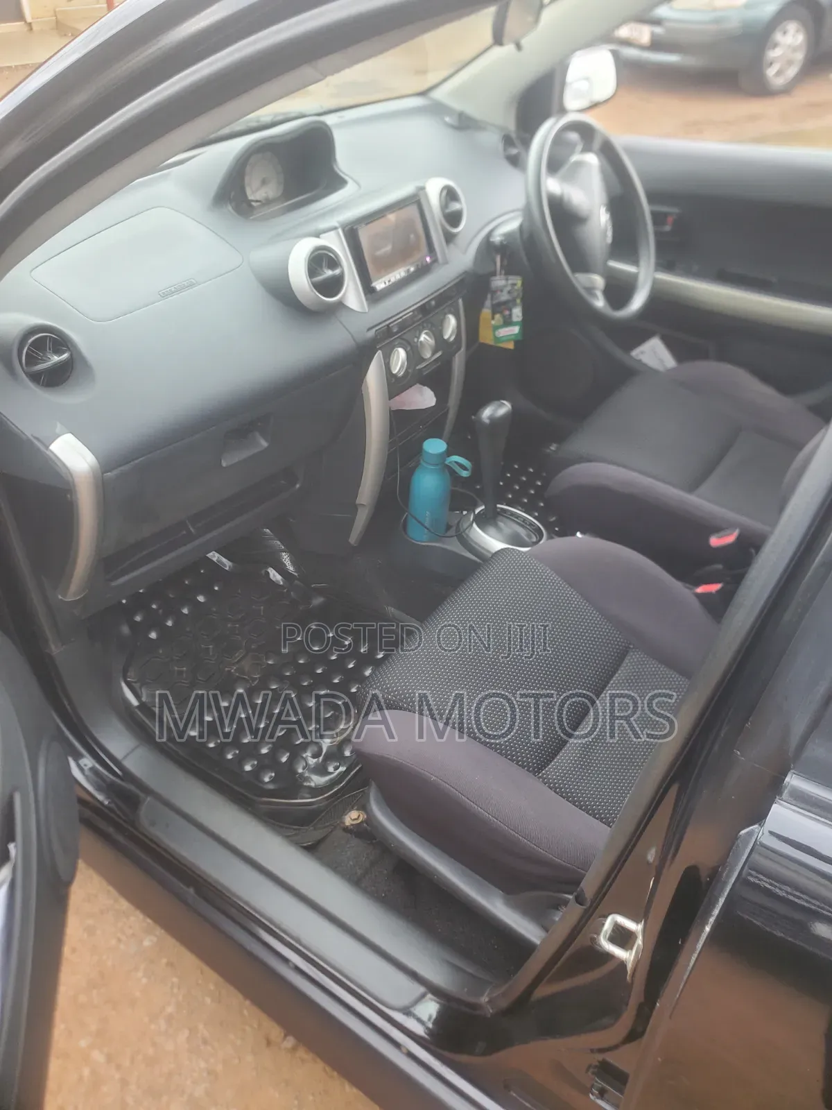 Toyota IST 2002 Black