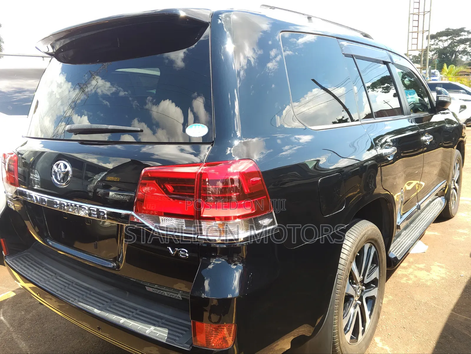 Toyota Land Cruiser 4.6 V8 ZX 2017 Black