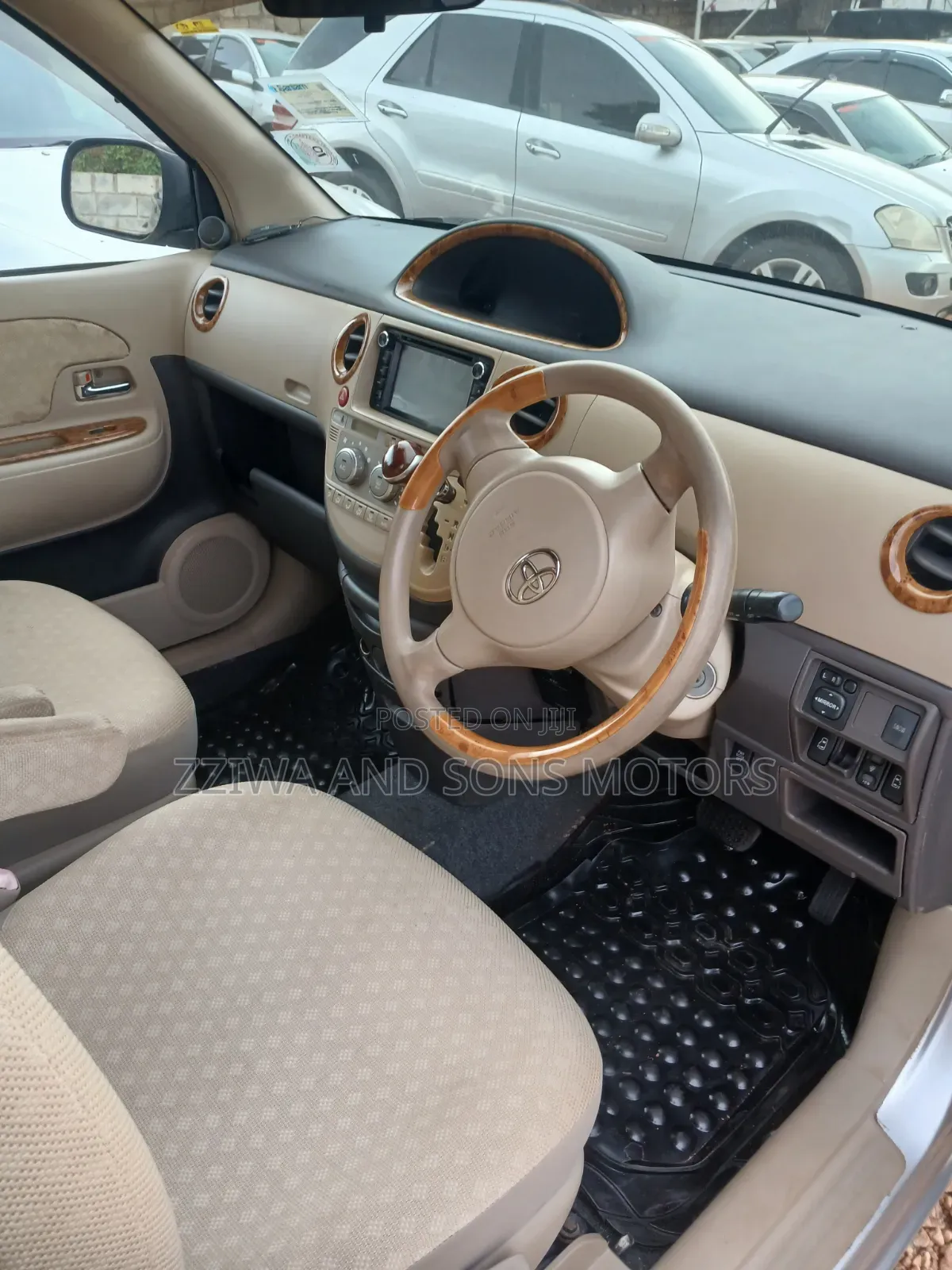 Toyota Sienta 1.5 AWD 2007 Silver