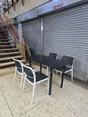 Combo Set Dining Plastic Table and Chairs Plastic Table and Chairs