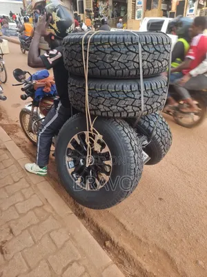 265/70r17 Double Cabin Hilux New Tyres.