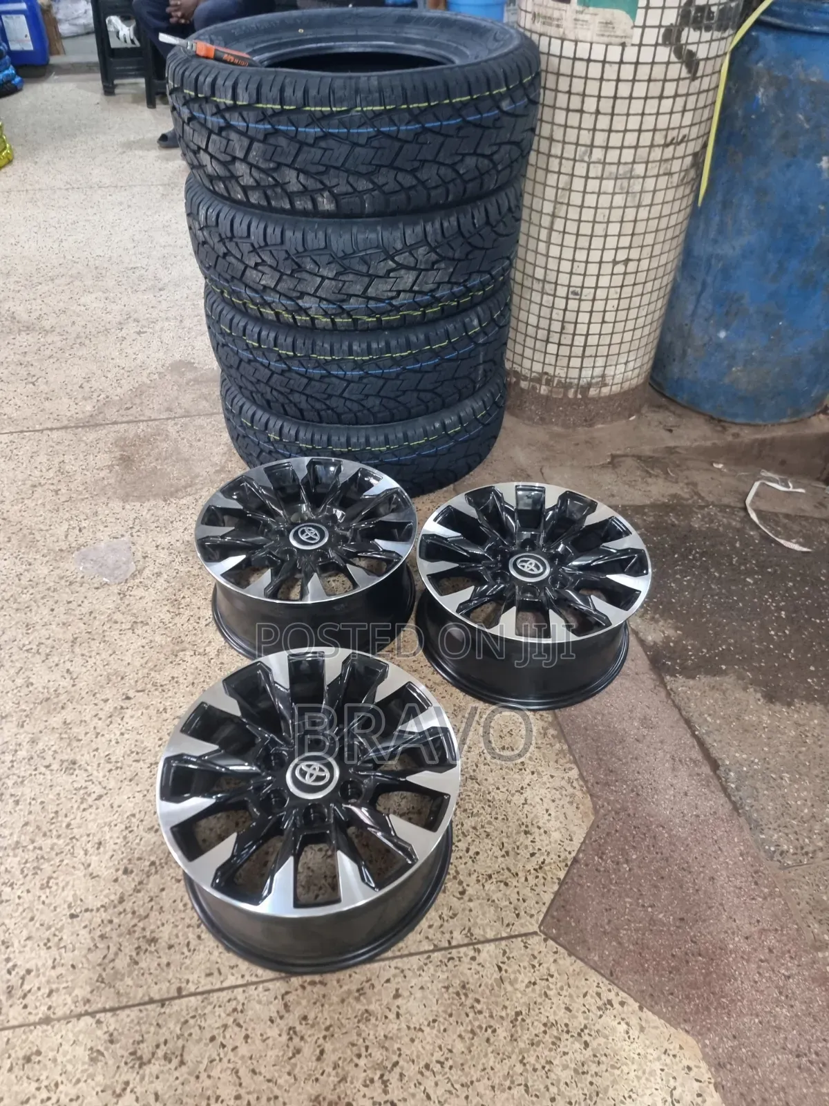 Size 17 New Rims for Hilux Cabin .