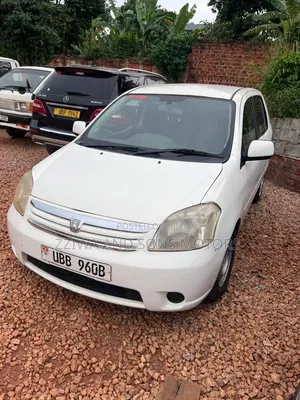 Toyota Raum 1.5 AWD 2002 White