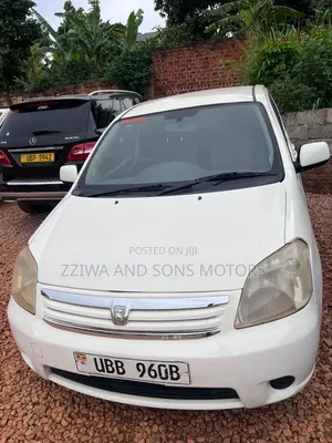 Toyota Raum 1.5 AWD 2002 White