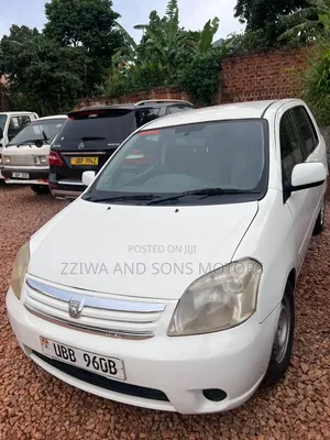 Toyota Raum 1.5 AWD 2002 White
