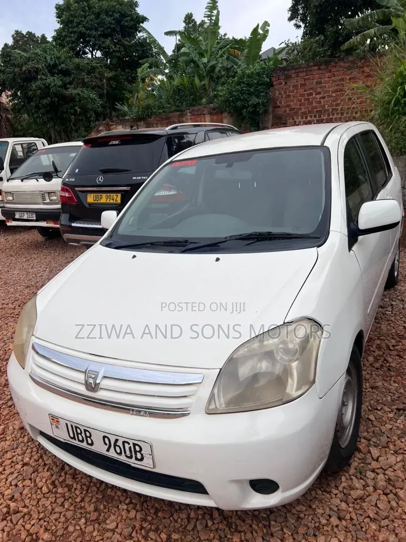 Toyota Raum 1.5 AWD 2002 White