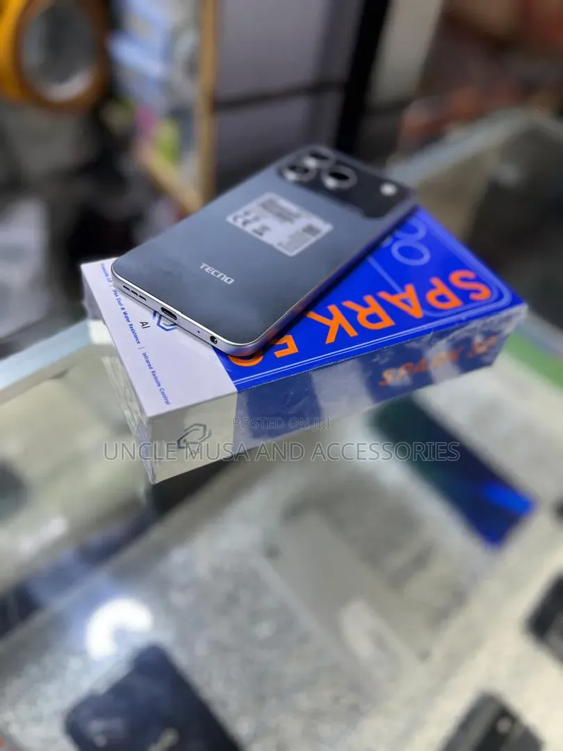 New Tecno Spark 50 128 GB Gray