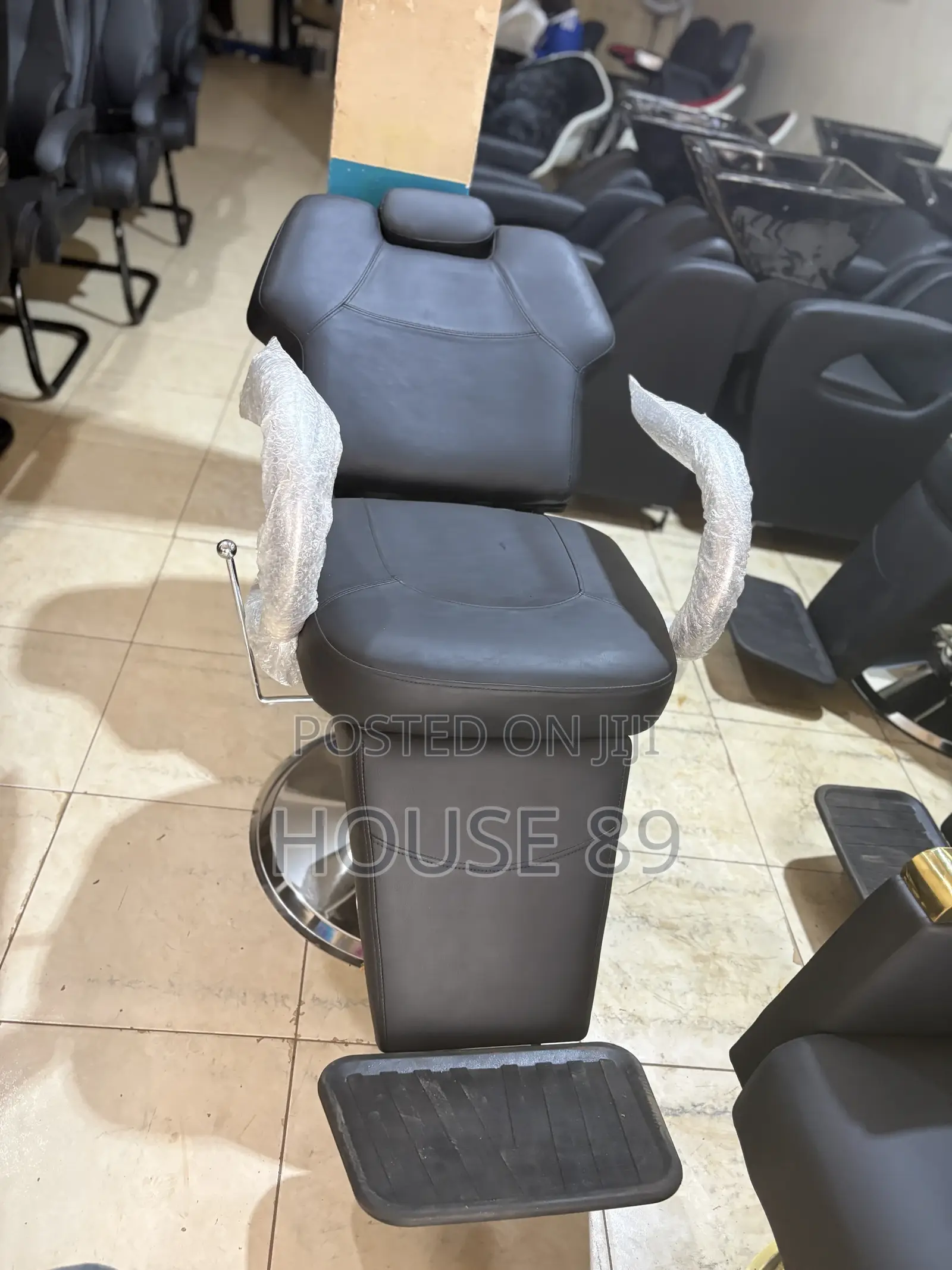 Executive Mini Barber Chair