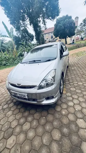 Toyota Wish 2006 Silver