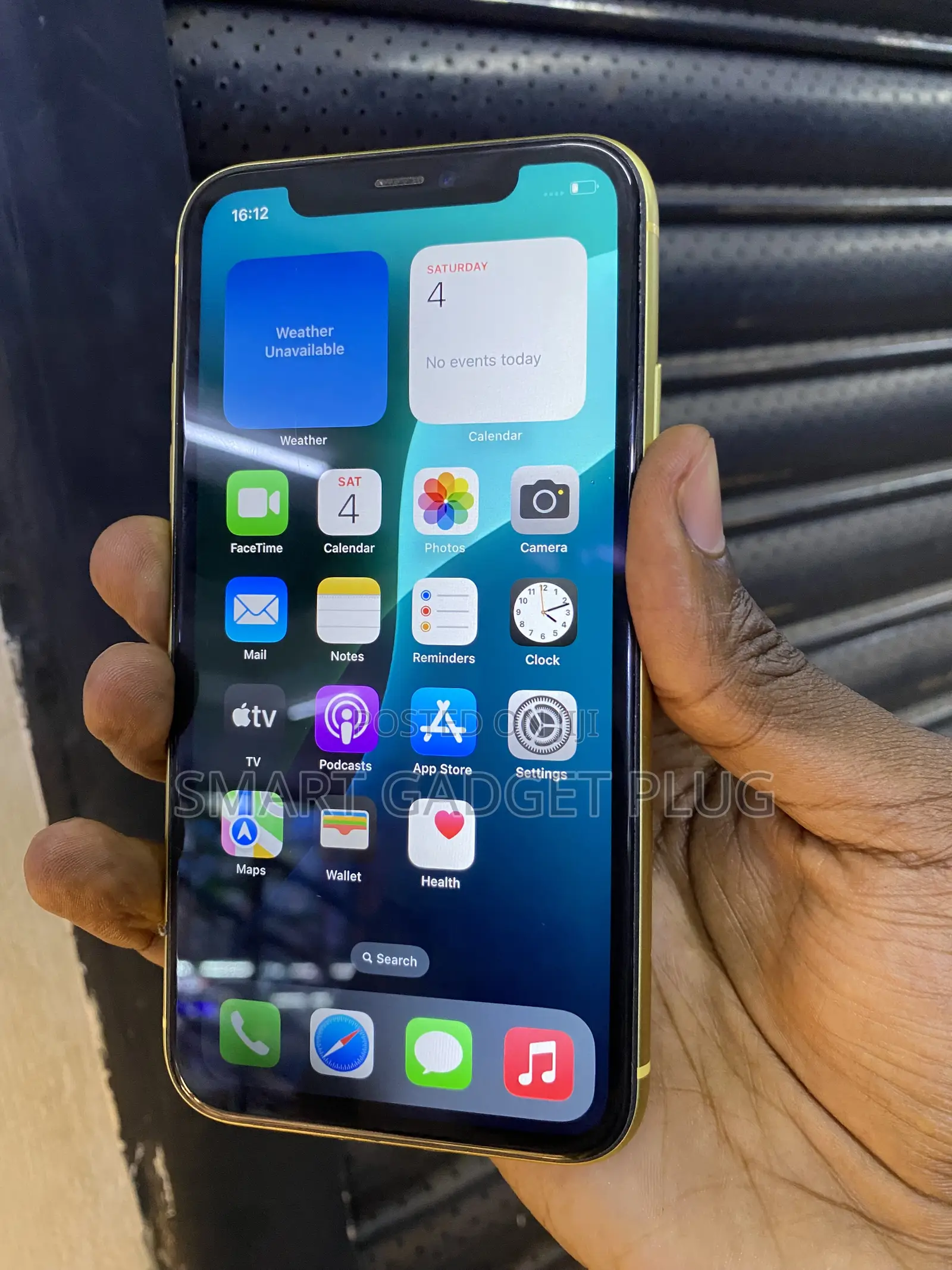 Apple iPhone 11 64 GB Yellow