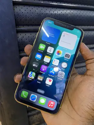 Apple iPhone 11 64 GB Yellow