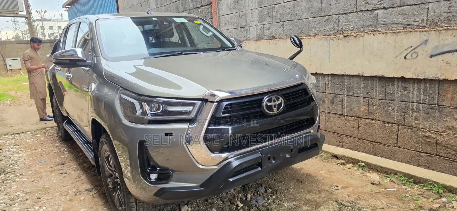 Toyota Hilux 2021 Brown