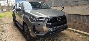 Toyota Hilux 2021 Brown