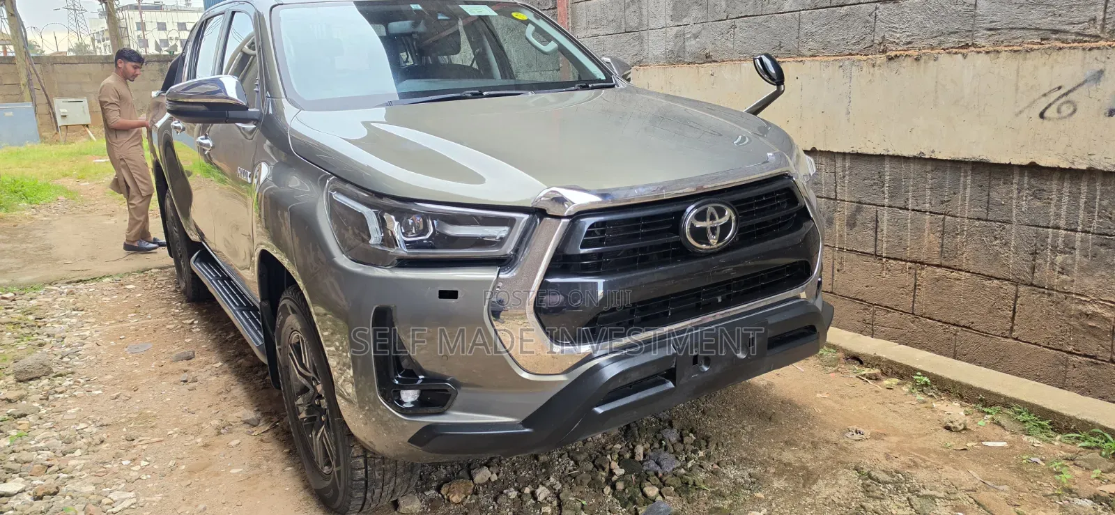 Toyota Hilux 2021 Brown