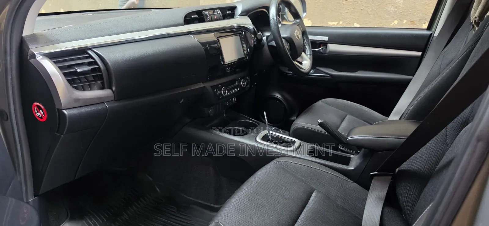 Toyota Hilux 2021 Brown