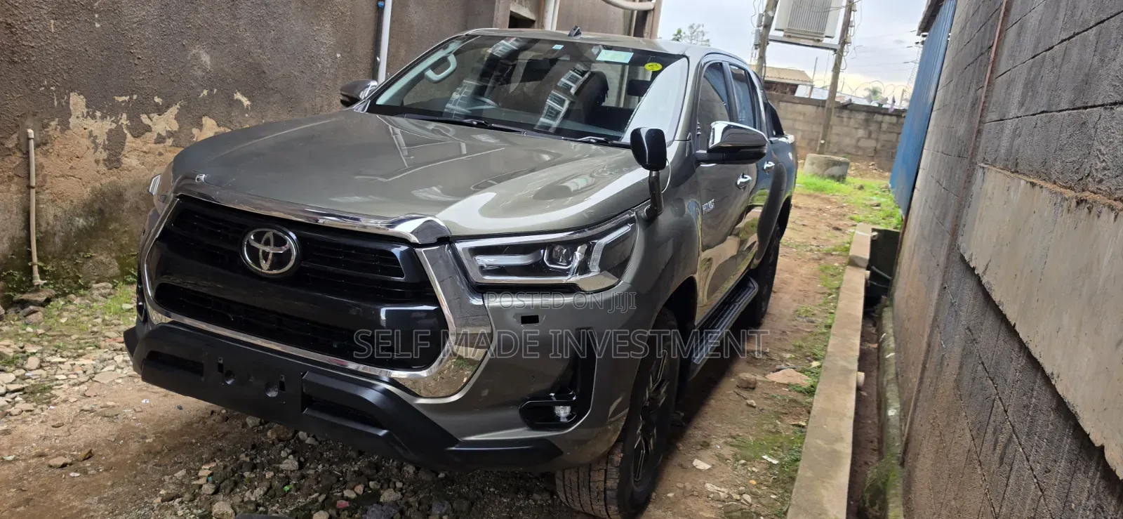 Toyota Hilux 2021 Brown