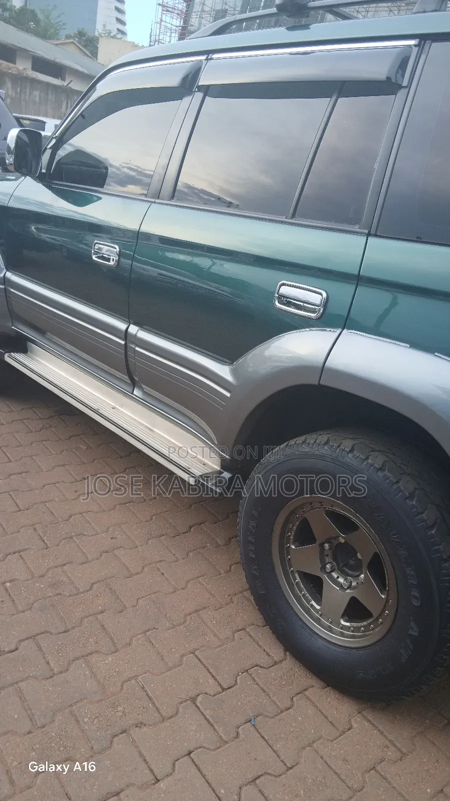 Toyota Land Cruiser Prado 2005 Gray