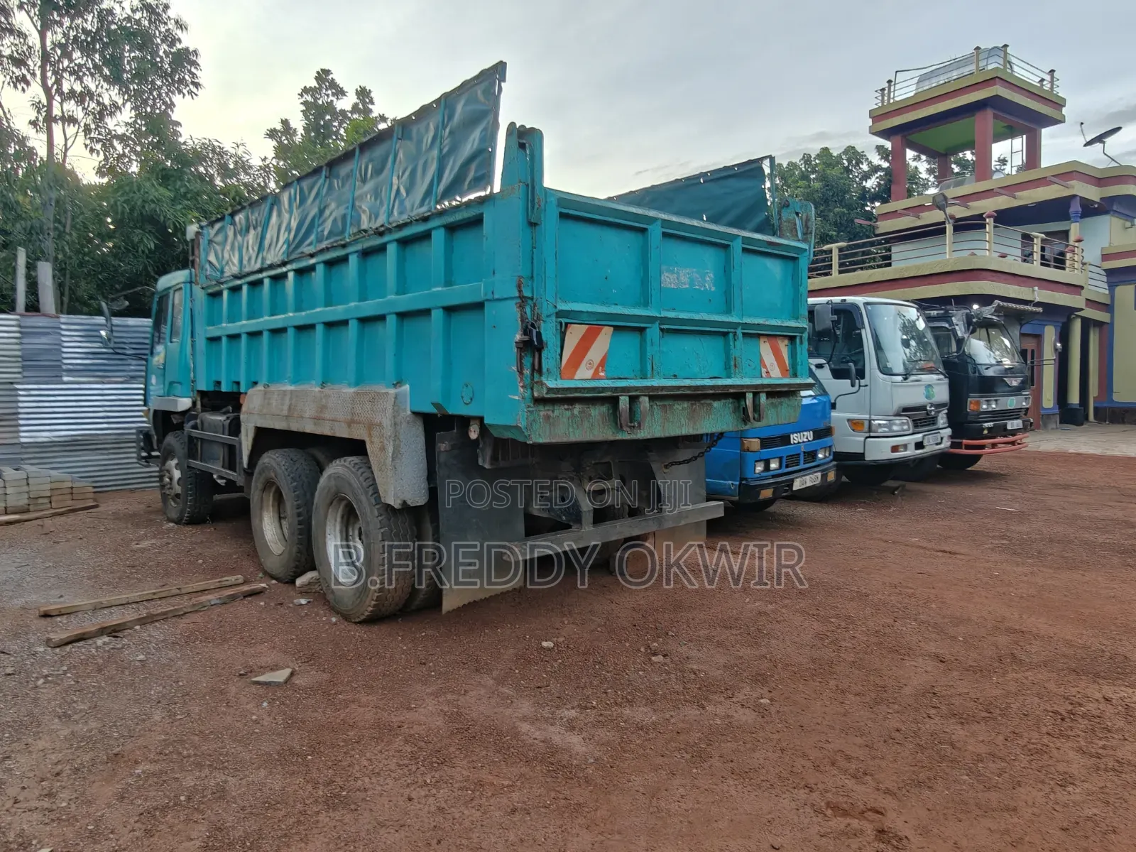 Mitsubishi Fuso Dump Truck