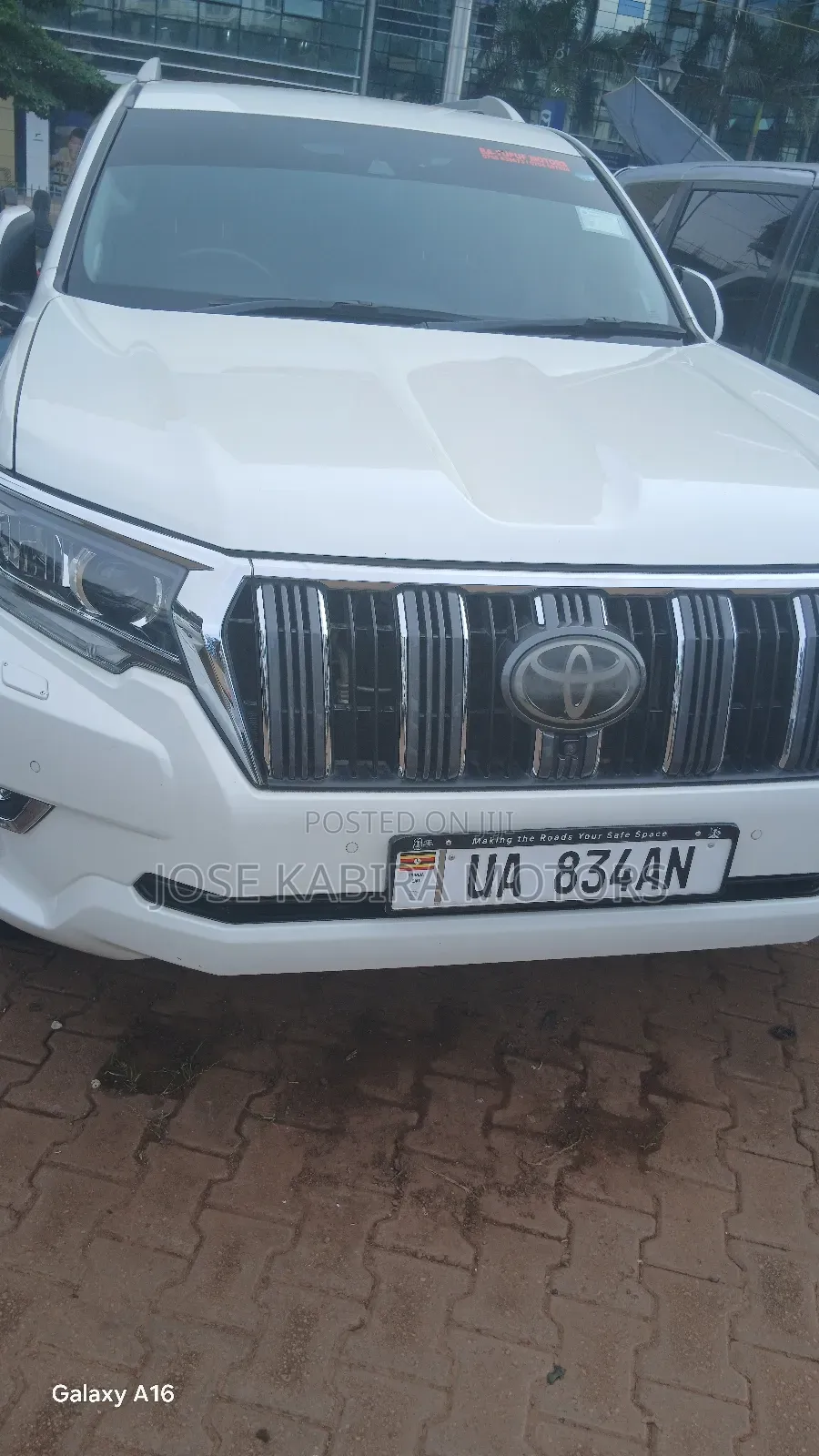 Toyota Land Cruiser Prado 2009 White