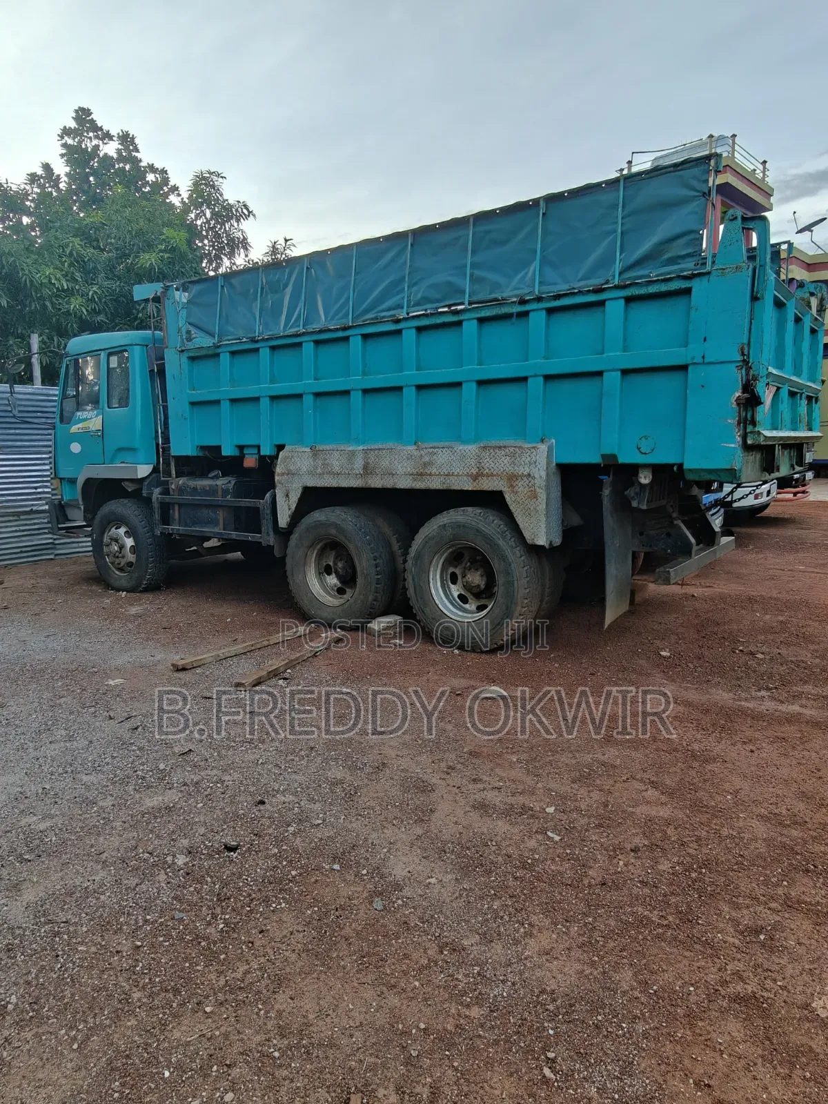 Mitsubishi Fuso Dump Truck