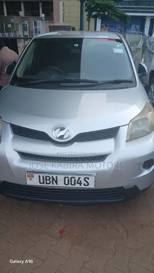 Toyota IST 2008 Silver