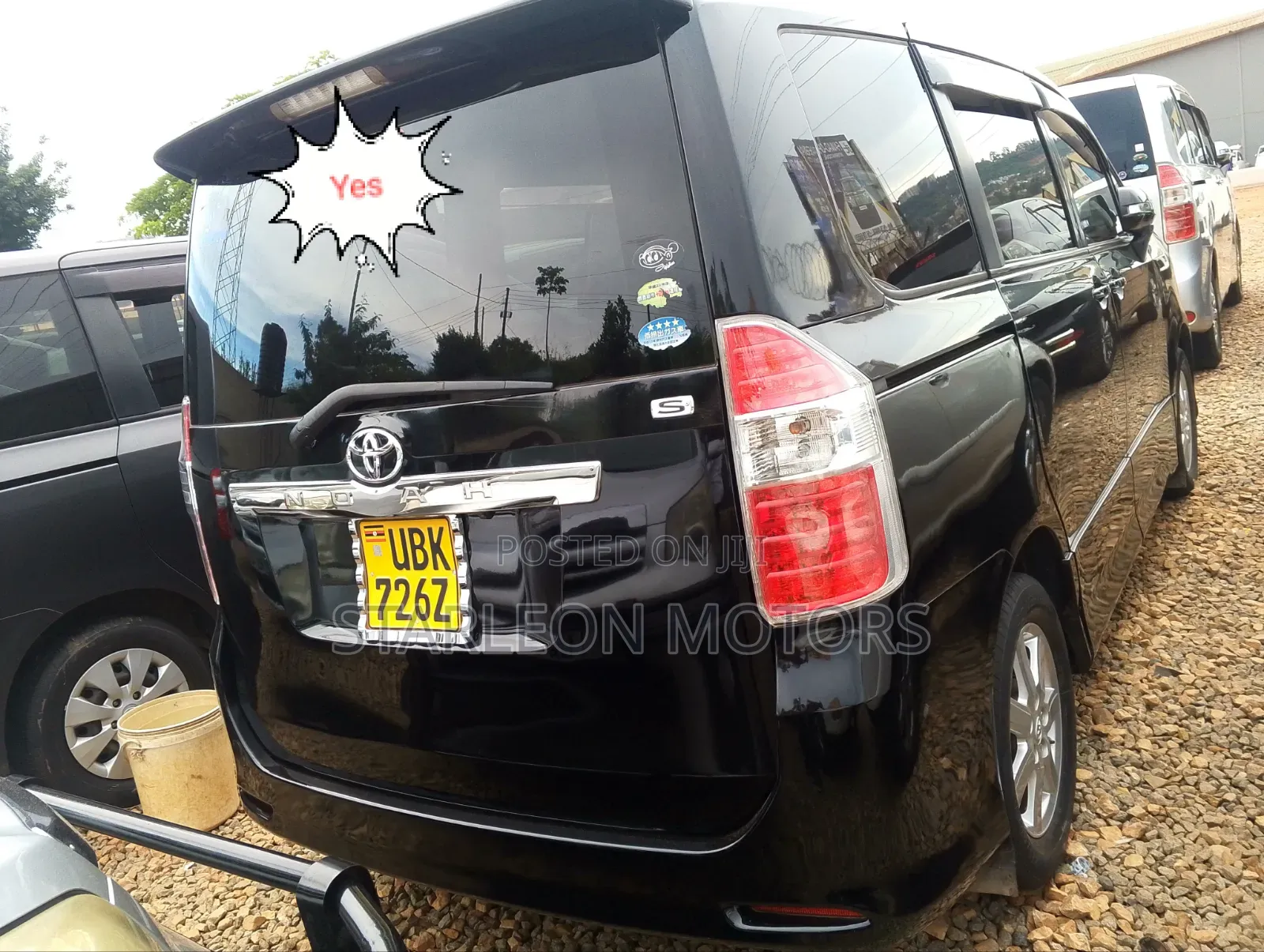 Toyota Noah 2010 Black