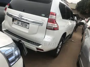 Toyota Land Cruiser Prado 2015 White