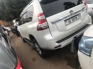 Toyota Land Cruiser Prado 2015 White