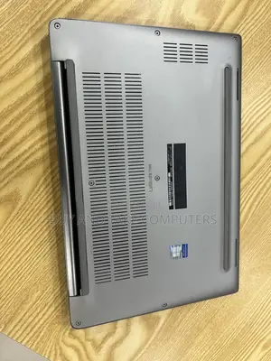 Laptop Dell Latitude 7300 8GB Intel Core i7 SSD 256GB