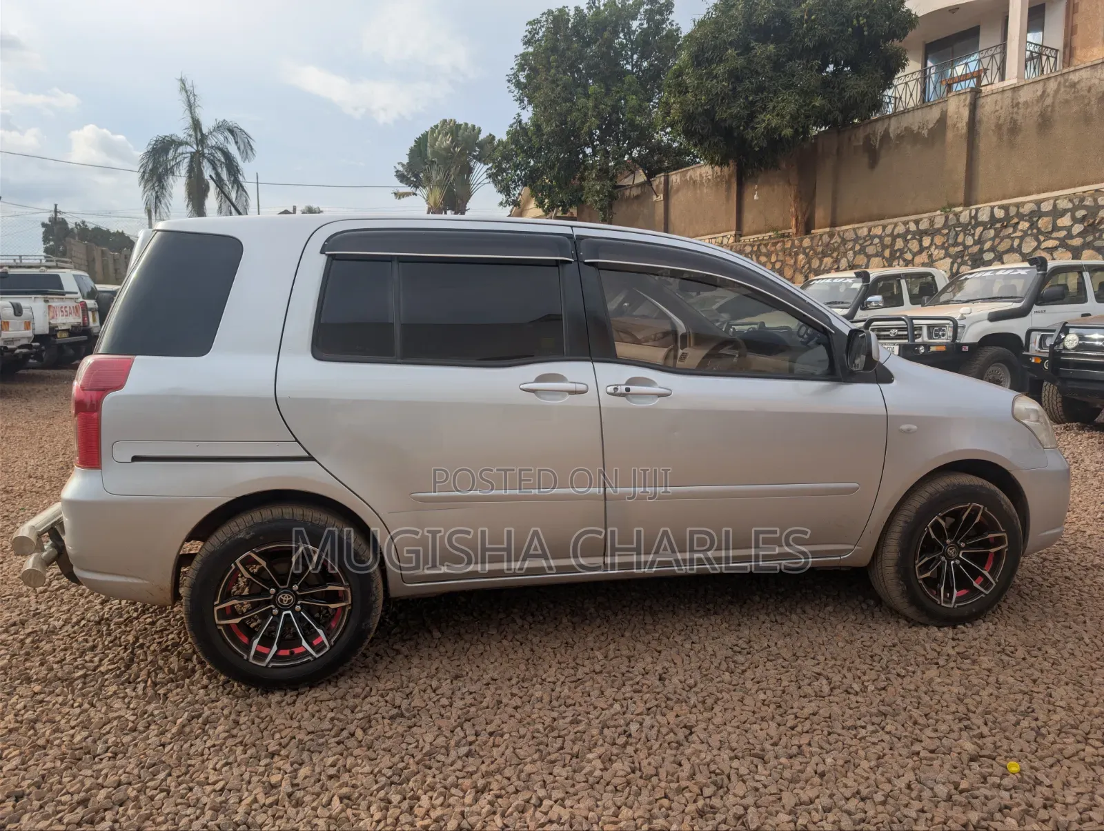 Toyota Raum 2009 Silver