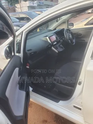 Toyota Wish 2010 White