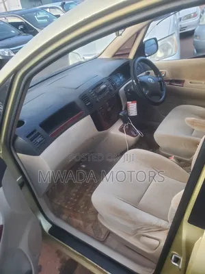 Toyota Corolla Spacio 2004