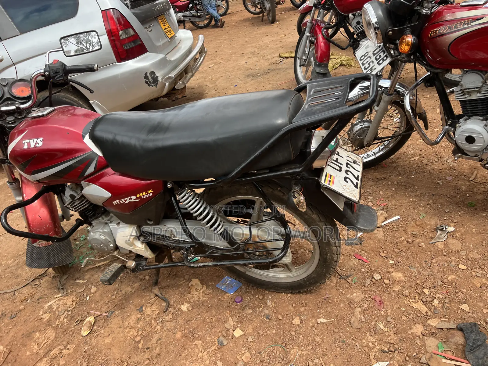 TVS HLX 125 2022 Red