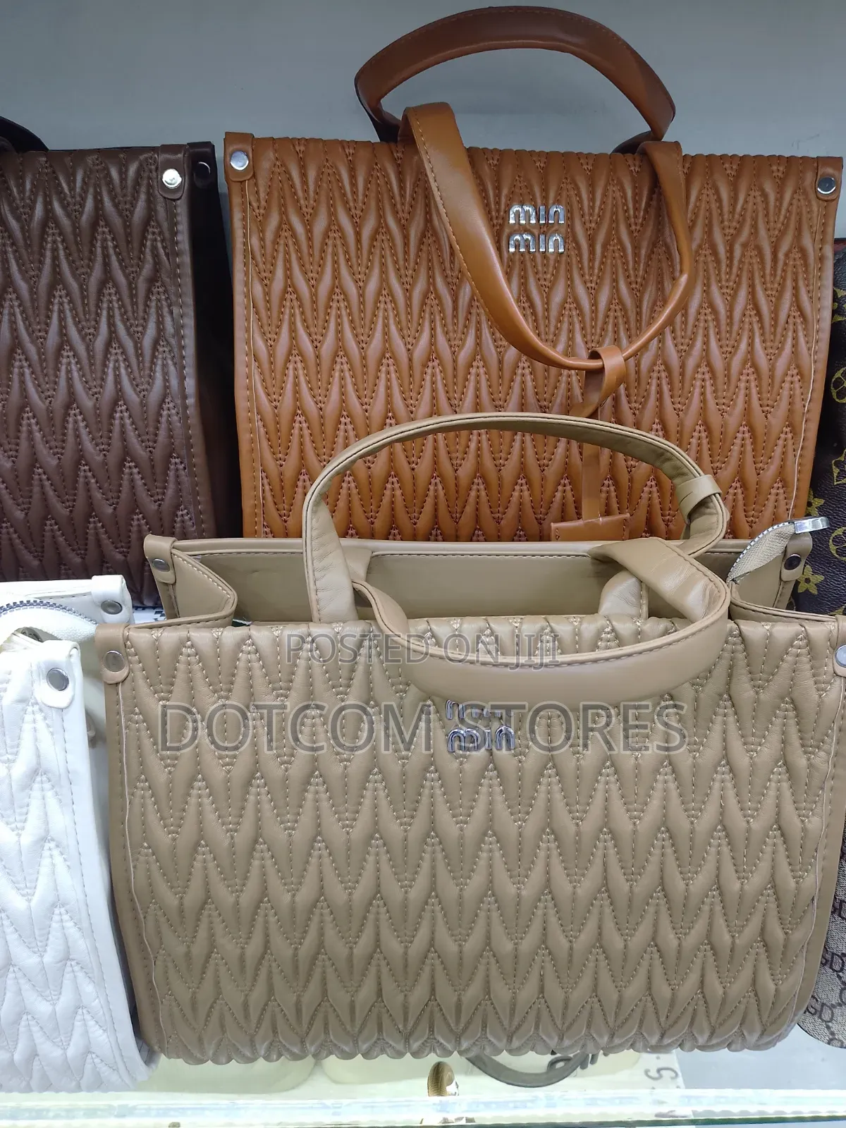 Women Handbag With Onyx Sling