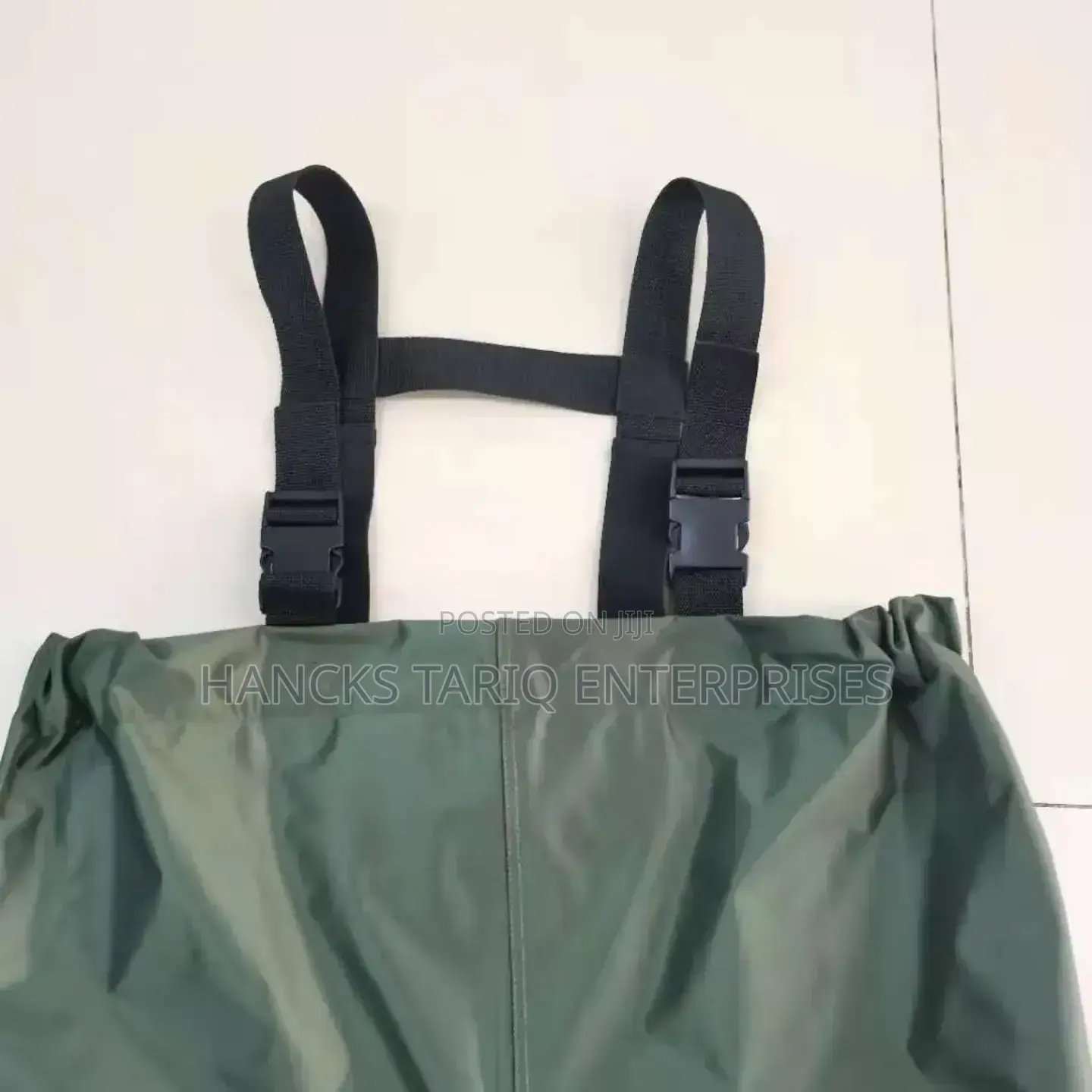 Professional Waterproof – Heavy-duty Chest With Integrated Boots