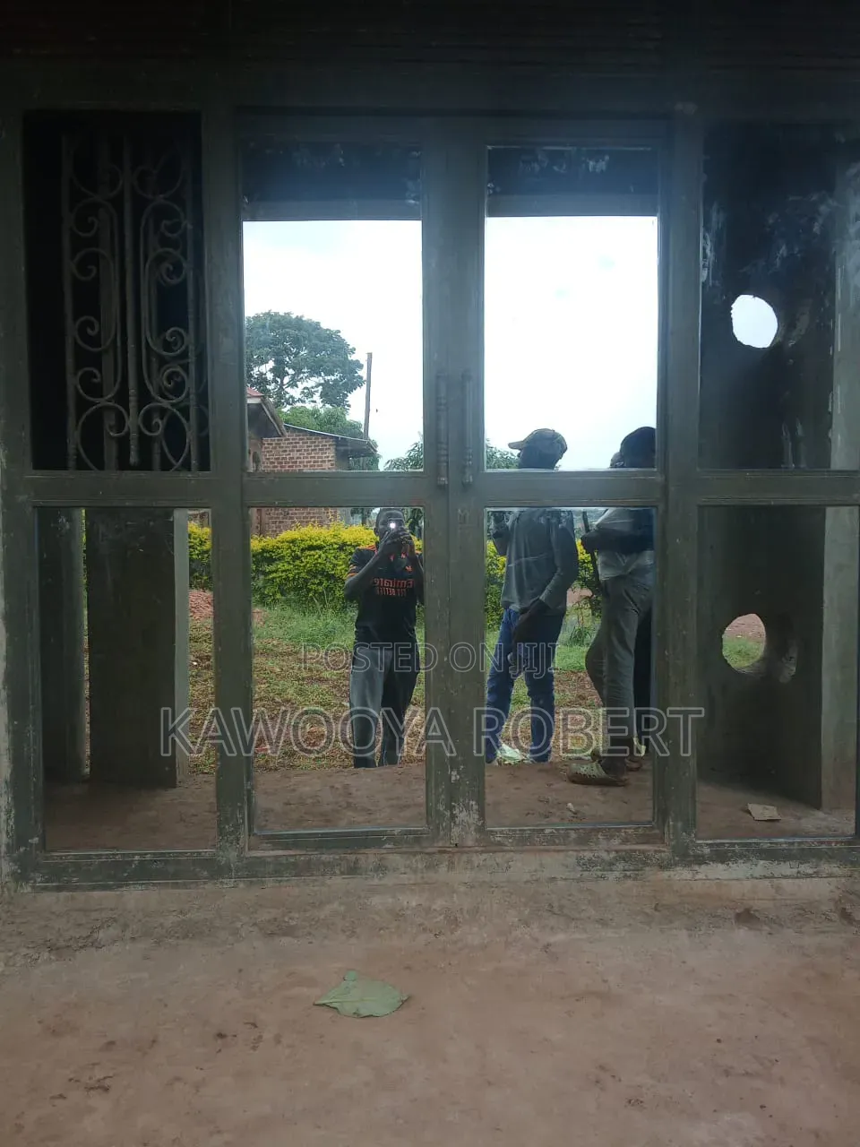 2bdrm House in Koba Road, Makindye for sale