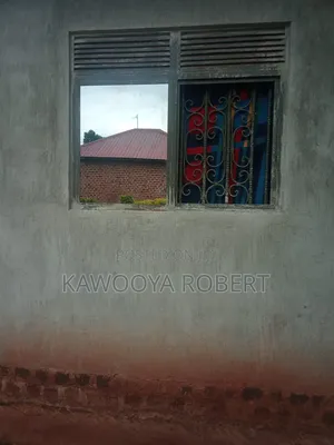 2bdrm House in Koba Road, Makindye for sale