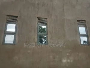 2bdrm House in Koba Road, Makindye for sale